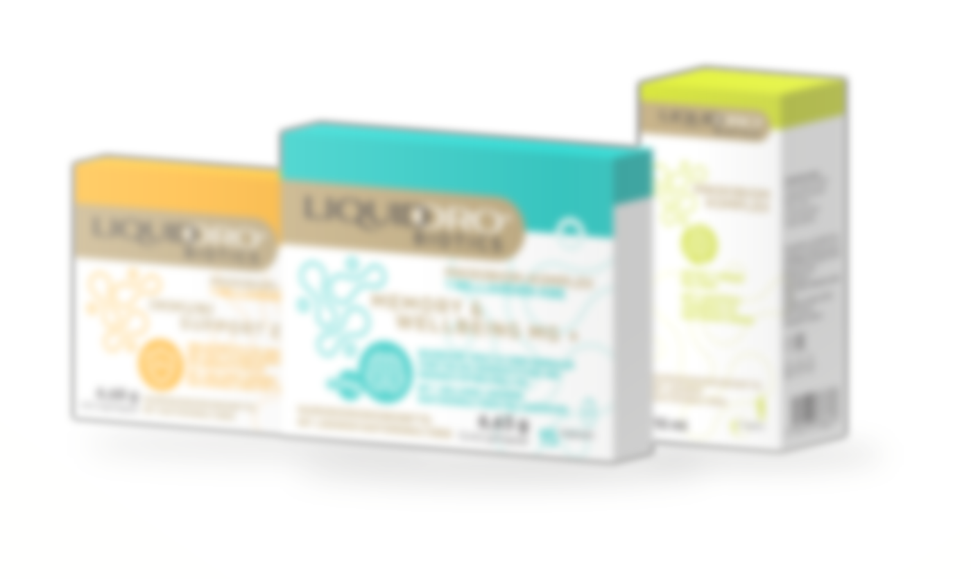 Drei Verpackungen von Liquidro Biotics, weich und hell dargestellt